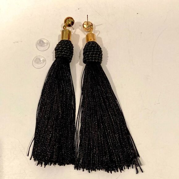 Tassel Earrings Black    - Picture 2 of 3